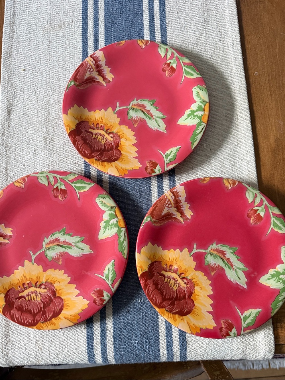 3 April Cornell Silvestri Grand Fleur Side Salad Plates Sunflower Floral 8”
